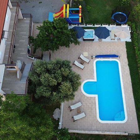 Casa Di Oliva-House With Heated Pool & Jacuzzi In Trilj, Croatia Vila Exterior foto