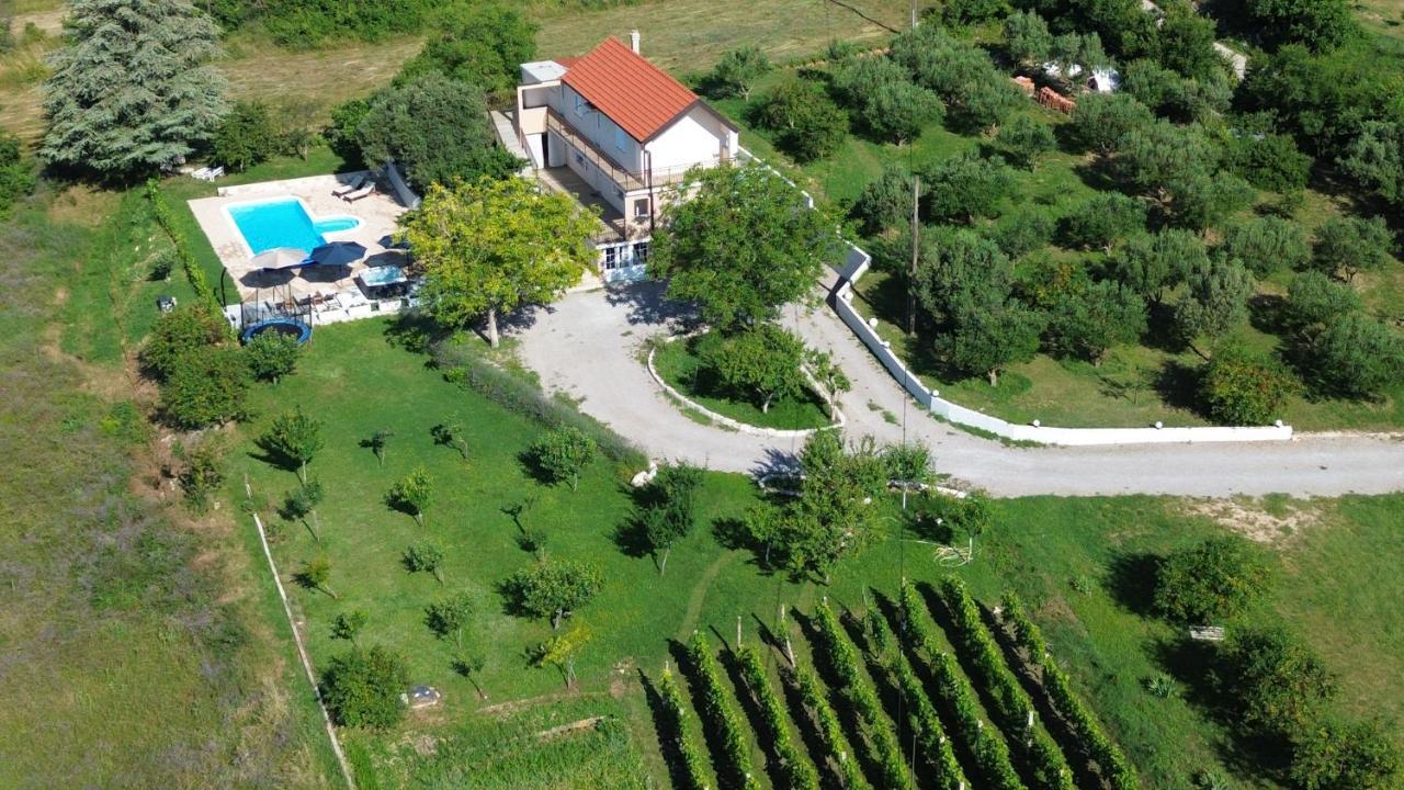 Casa Di Oliva-House With Heated Pool & Jacuzzi In Trilj, Croatia Vila Exterior foto